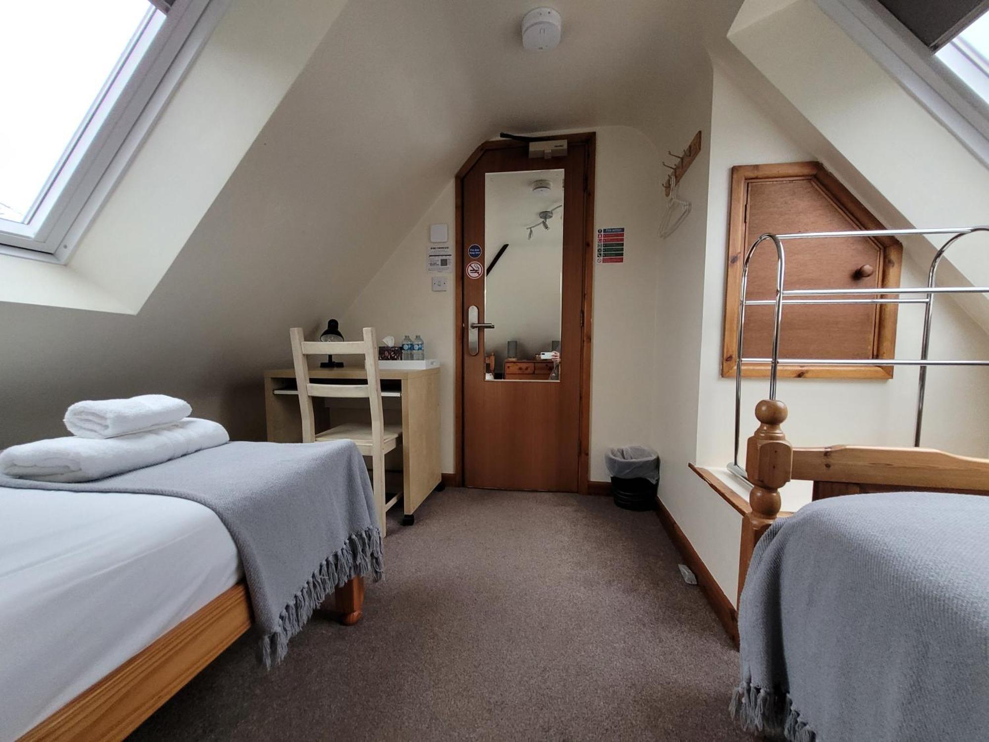 Cornerways Guest House Oxford Buitenkant foto